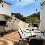 Casa Azura بيت للعطل كاليتا دي فيليز